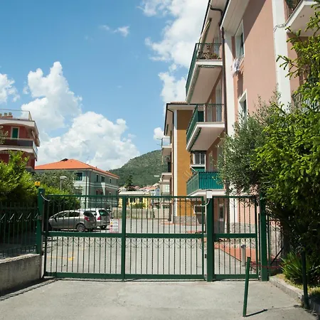 Apartment Cipriani 5a Rivieraholiday Pietra Ligure